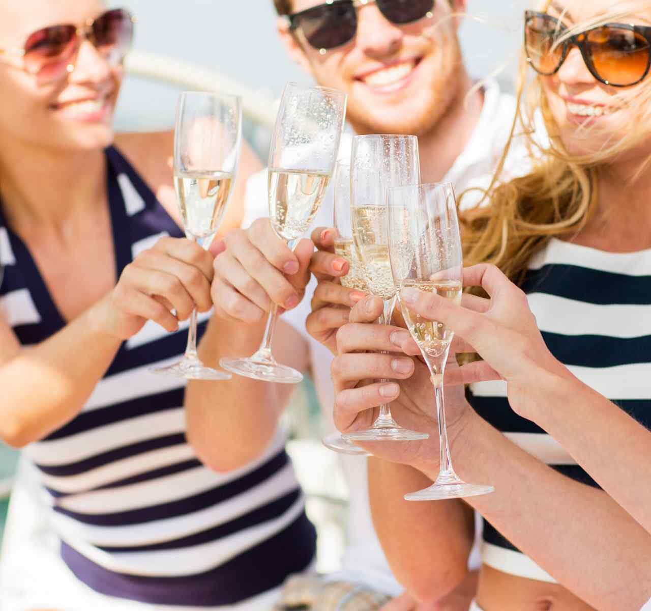 https://leyachtclubbeirut.com/wp-content/uploads/2018/09/post_03-1280x1200.jpg