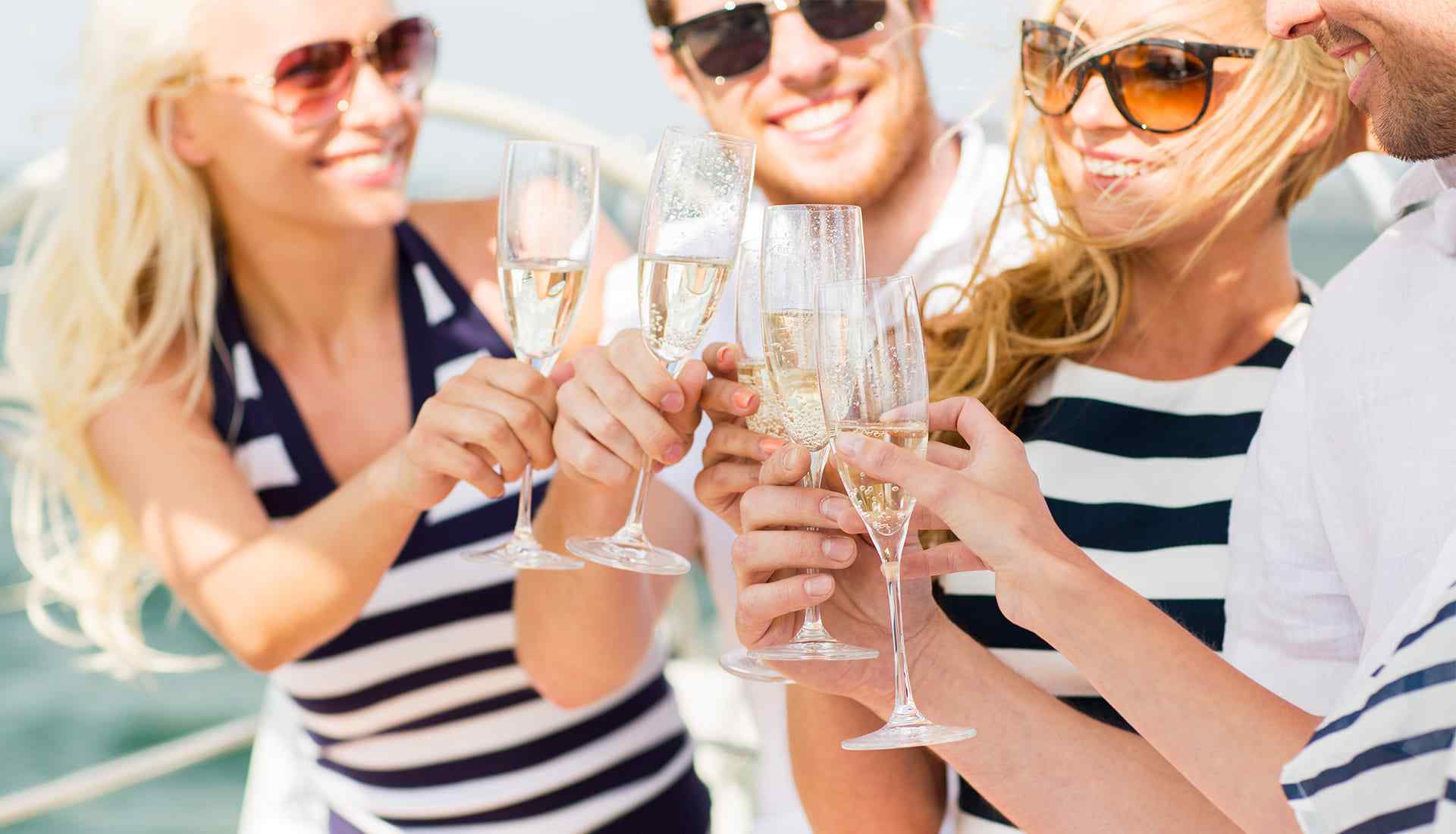 https://leyachtclubbeirut.com/wp-content/uploads/2023/01/gallery_inner_01.jpg